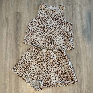 Old navy lounge set small top and small bottom